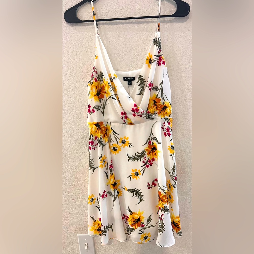 Express NWT White Summer Dress with Yellow and Pink Flowers Size Medium